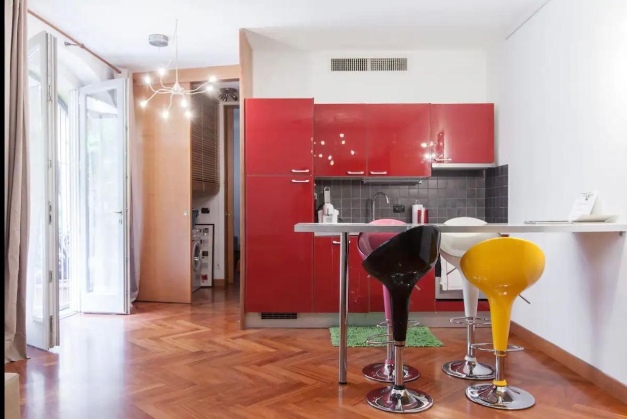 Tricolore - Sottocorno Charme Loft Apartment Mailand